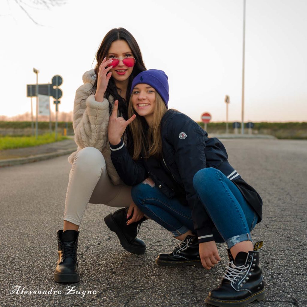 donne in posa per fotografo