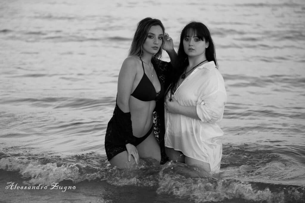 foto ragazze bff al mare