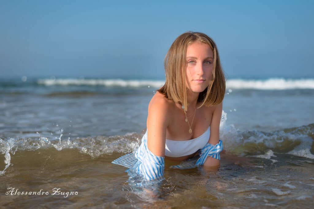 foto di donna al mare