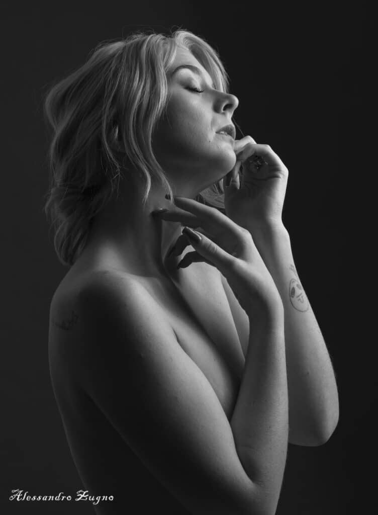 usare luci in studio per ritratto bianco e nero