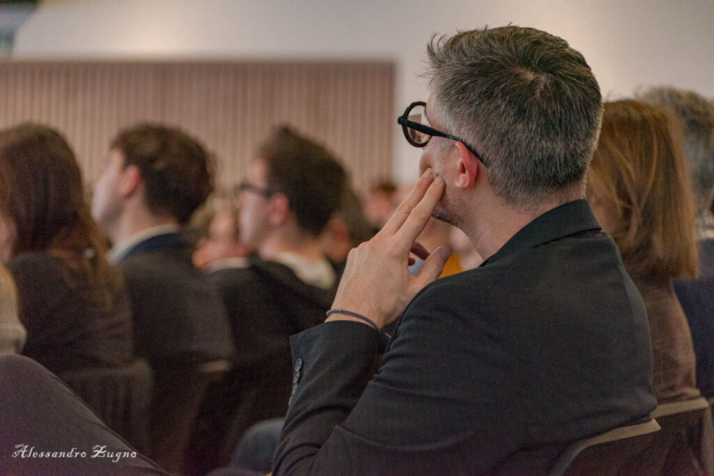 foto pubblico durante evento aziendale