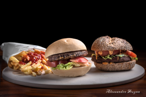 fotografia di cibo con hamburger